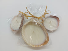 Load image into Gallery viewer, Handmade Shell Soy Candles-Beach Candles-Ocean Shell Candles-Beach Décor