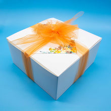 Load image into Gallery viewer, Gift Box-Personalized Spa Gift Set
