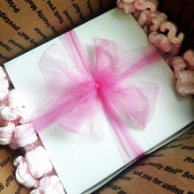 Load image into Gallery viewer, Gift Box-Personalized Spa Gift Set
